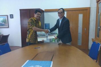 Perkuat Mutu: Universitas Pandanaran Jalin Kerjasama dengan UGM