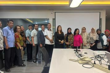 Fak Ekonomi Unpand Gelar Pelatihan Trading Bersama PT Valbury